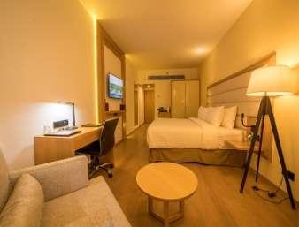 Hotel Ramada By Wyndham Dehradun Chakrata Road Esterno foto